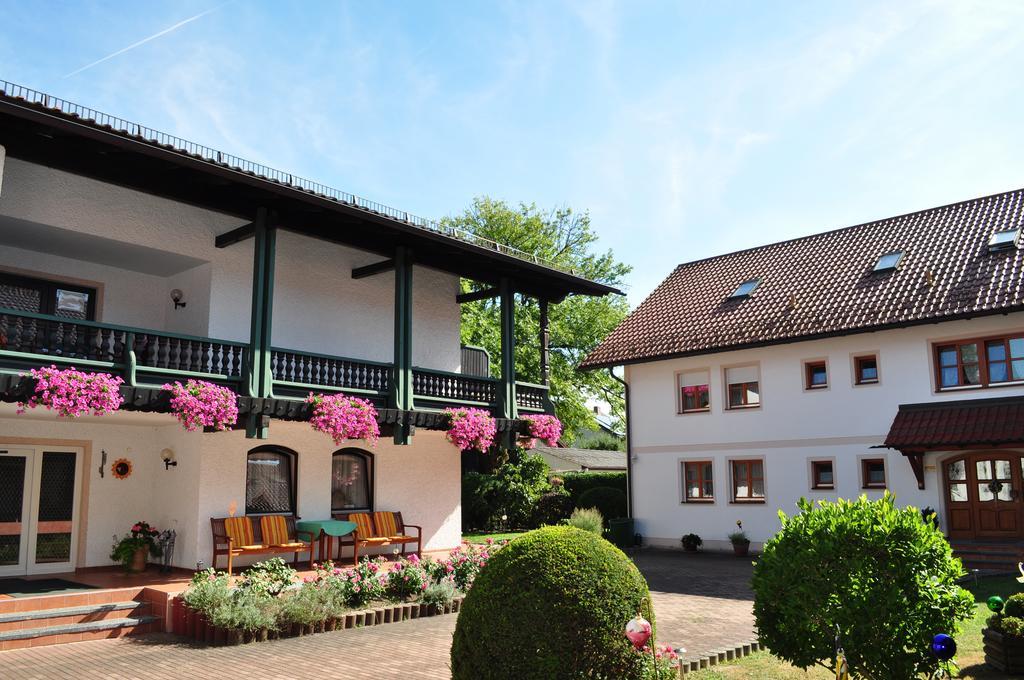 Landhaus Cornelia Bad Birnbach Extérieur photo